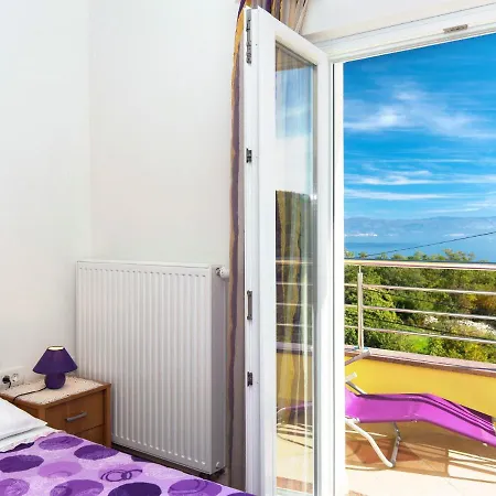 Andrea-1 By Interhome Apartman Martina